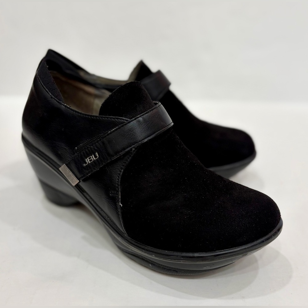 JBU Women's Black Suede and Leather Mules